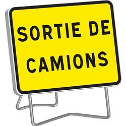 Panneau de signalisation temporaire KC1 SORTIE DE CAMIONS rétroréfléchissant classe T1 800X600mm pied galvanisé