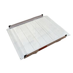 Rampe d'accès PMR et chargement aluminium - avec bavettes et chasse-roues - charge maxi 380 kg - 1220 x 906 x 87 mm